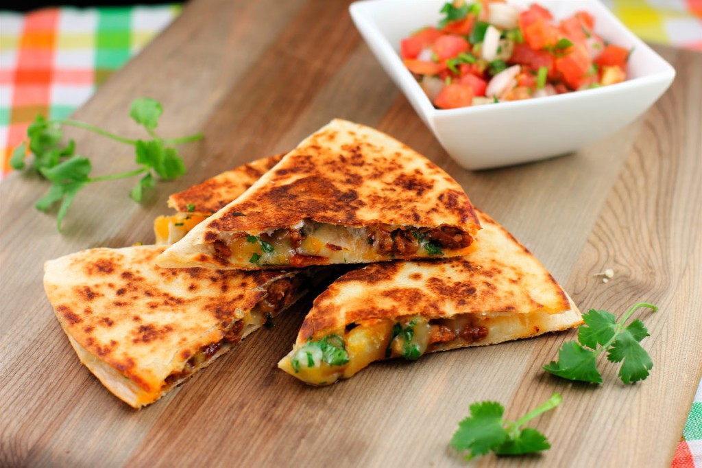 quesadilla-with-fresh-salsa